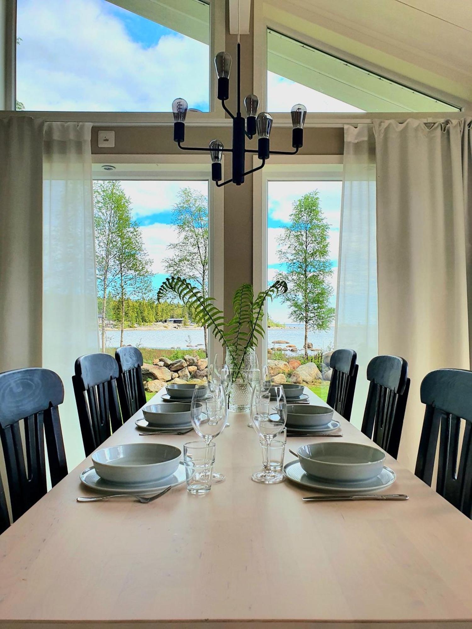 Stuga Med Havsutsikt Robertsfors Extérieur photo