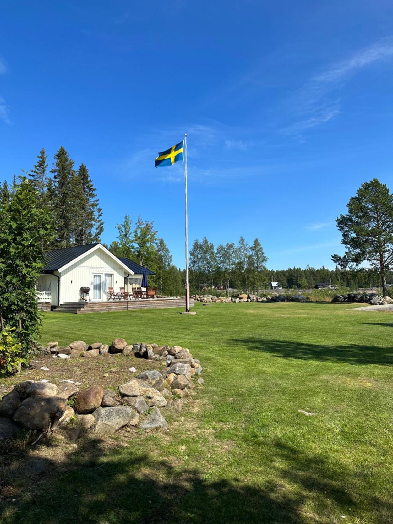 Stuga Med Havsutsikt Robertsfors Extérieur photo